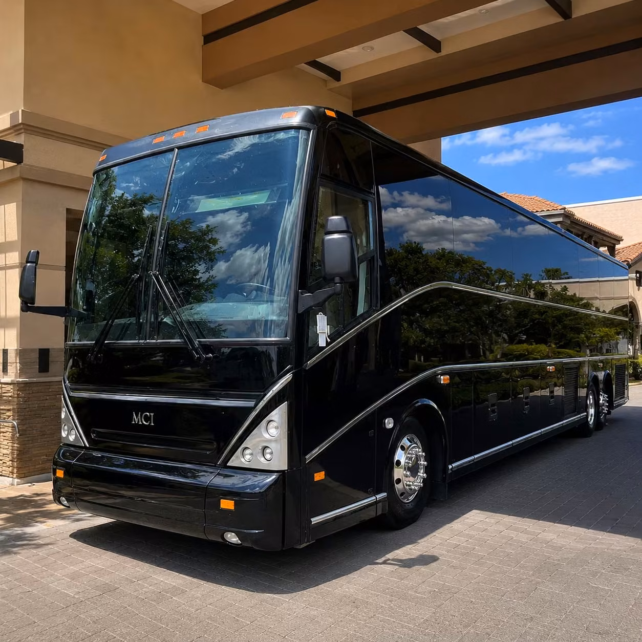 newton airport shuttle bus rentals to logan international and beyond