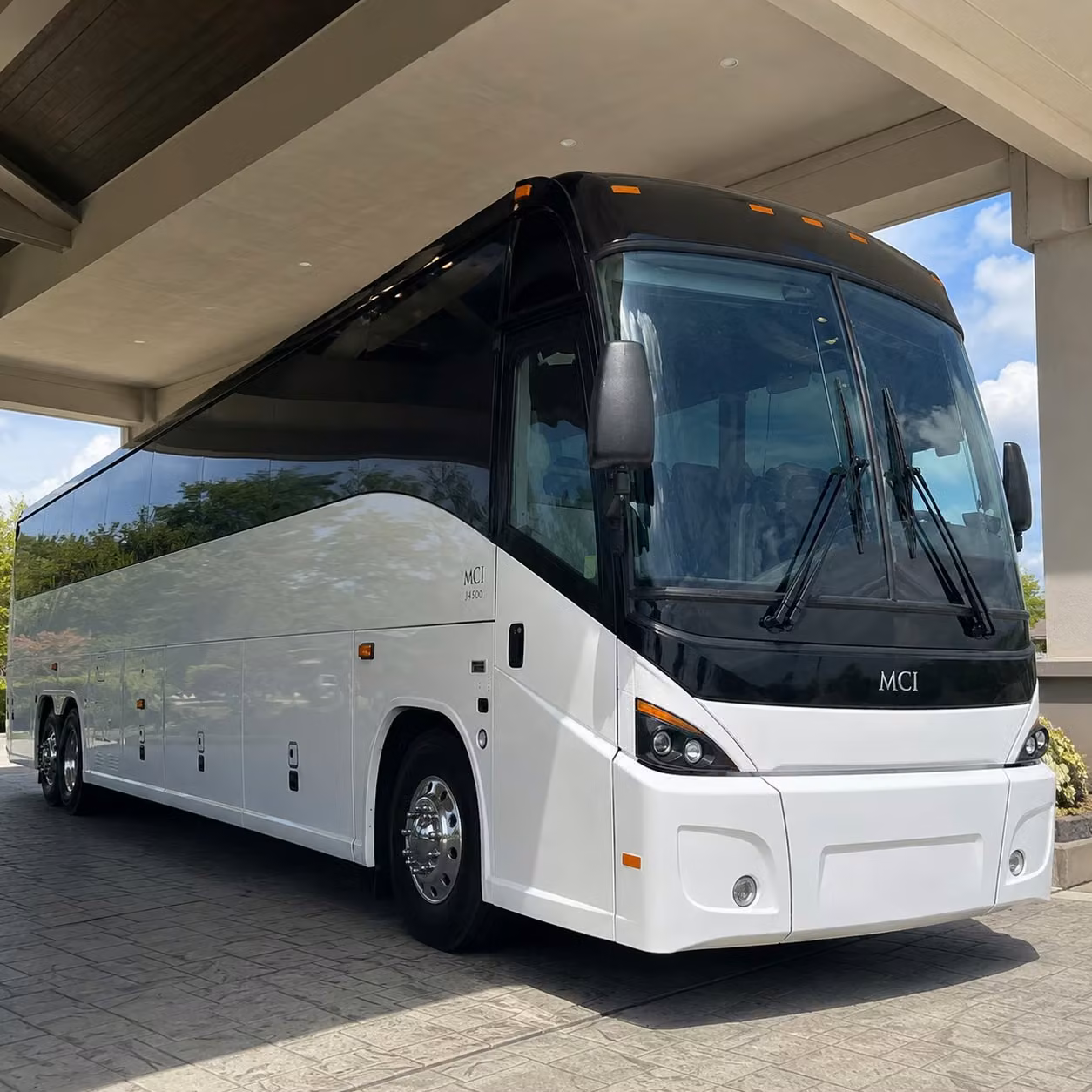 shuttle your newton team between the mass pike corridor and downtown boston without the headache